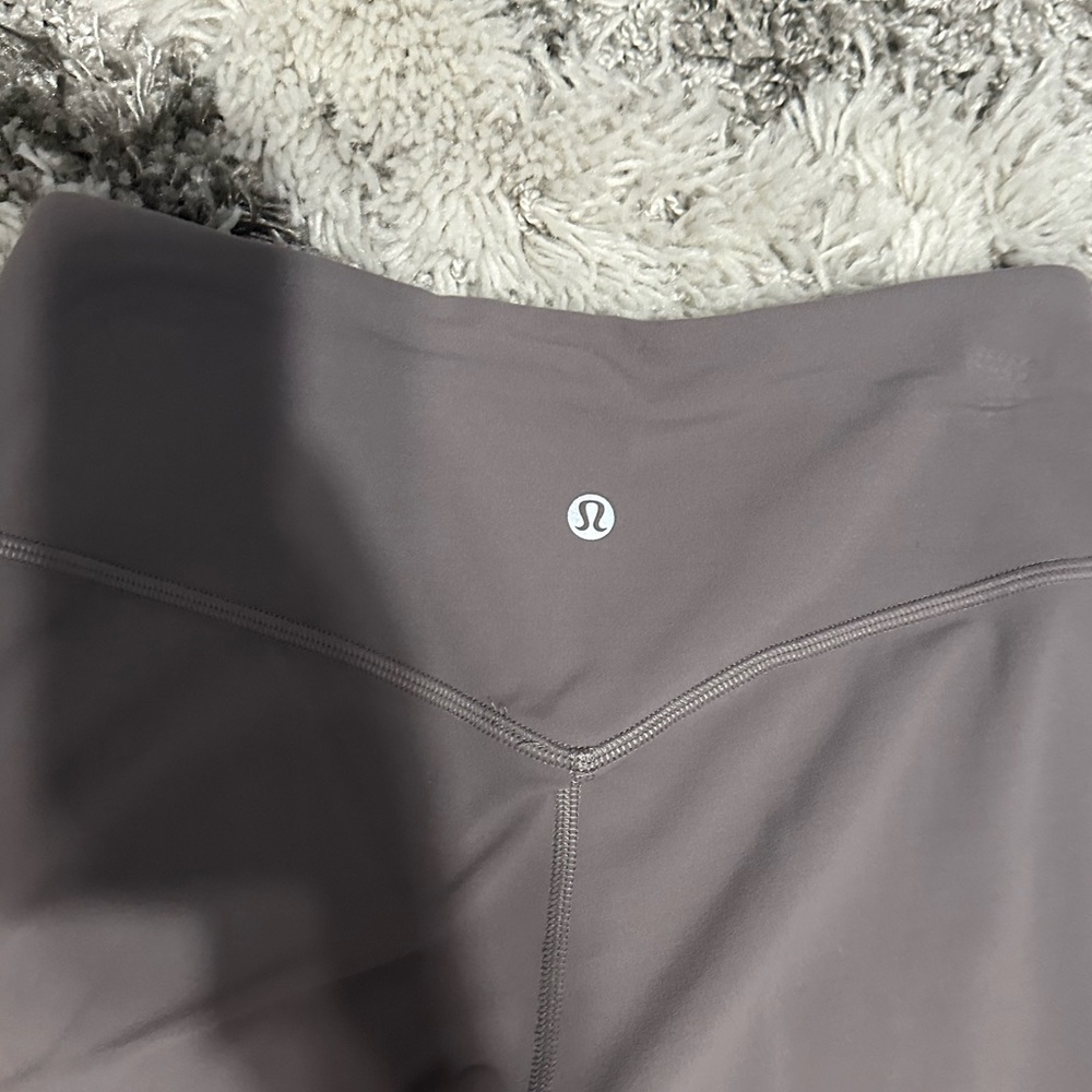 Lululemon align high rise cropped joggers - Picture 3 of 4